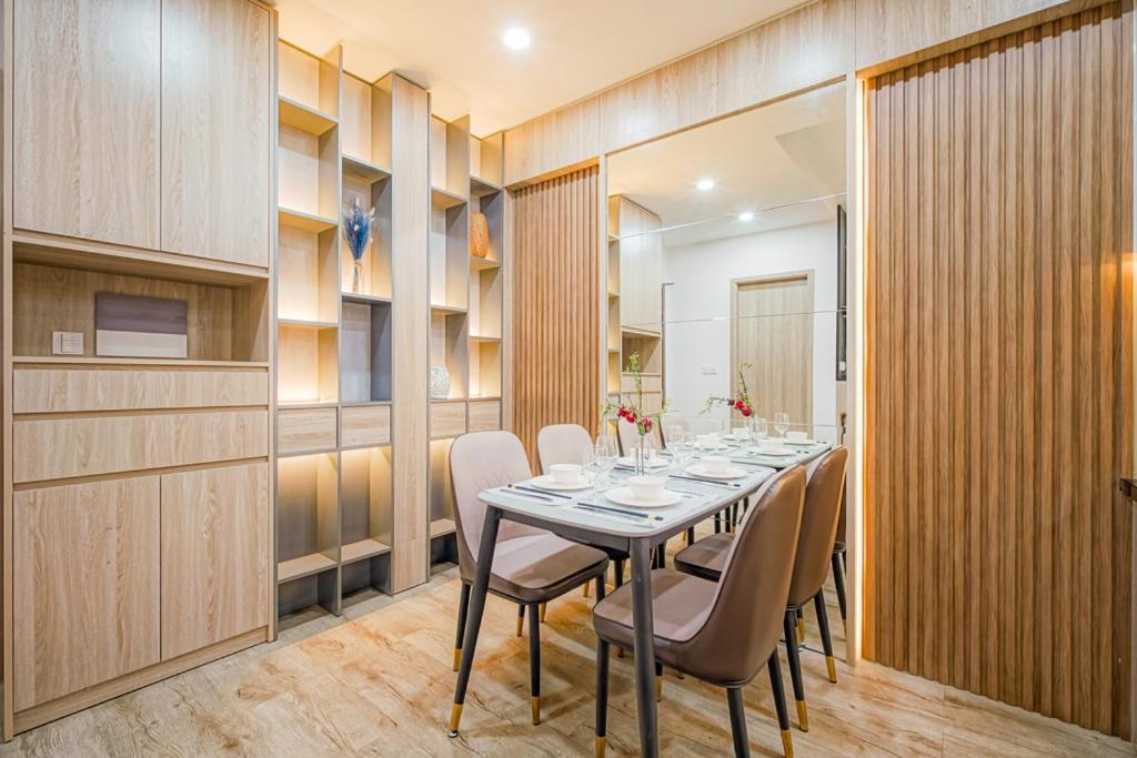 Apartment Residenza Condonium - D1mension & Zenity Tower, Sg's Heart & Gym, Pool Ho Chi Minh City